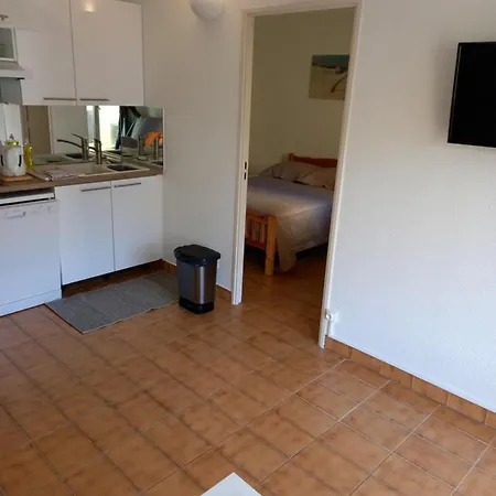 Daire Helios 24, T2 Climatise, Parking, Terrasse, 500m
