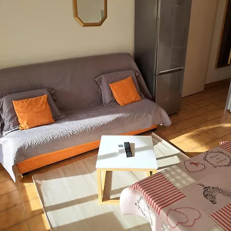 Hélios 24, T2 Climatisé, Parking, Terrasse, 500m Appartamento *
