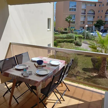 Hélios 24, T2 Climatisé, Parking, Terrasse, 500m Appartement *
