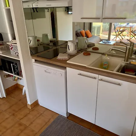 Helios 24, T2 Climatise, Parking, Terrasse, 500m *