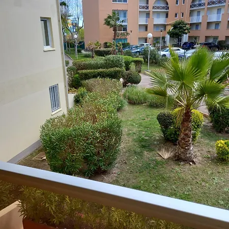 Helios 24, T2 Climatise, Parking, Terrasse, 500m Agde